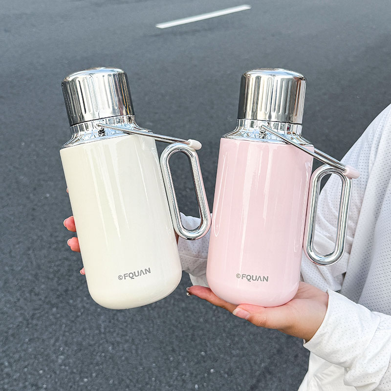 Garrafa Térmica de Aço Inoxidá - Sports Water Bottle Insulated avaliação e preço
